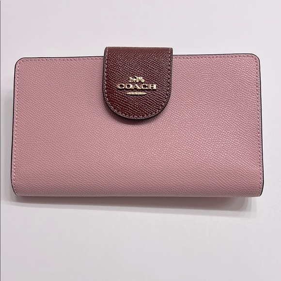 Coach Phone Wallet - Picture 1 of 12